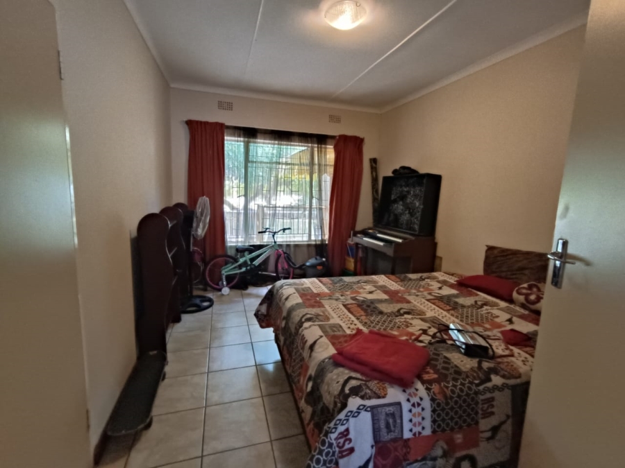 3 Bedroom Property for Sale in Protea Park North West